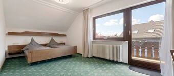 Room "Guest Room 6" with Balcony and Wi-Fi