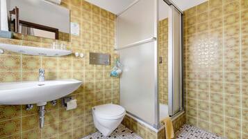 Douche, serviettes fournies
