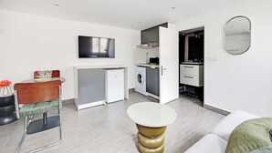 Living area - Cozy Studio A/C 2P - Sentier (Paris)