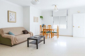 Smart TV - Apartamento en Conil de la Frontera con Garaje (Conil de la Frontera)