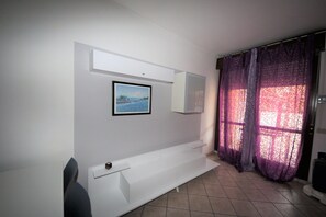 Interior - 2 Bedroom Apartment in Viale dei Pini (Rosolina Mare)