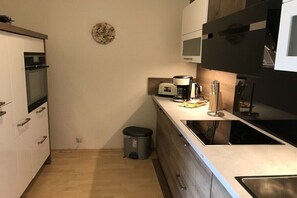 Fridge, oven, stovetop, dishwasher - Holiday apartment with 1 bedroom (Schwarzburg)