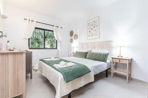 2 bedrooms, iron/ironing board, free WiFi - MATFIL SUITE, Vale Caranguejo (Tavira)