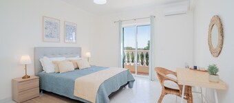 CASA CHAMELEON, Upper Town