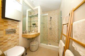 Shower, hair dryer - CASA FRANGIPANI, Quinta da Foz (Tavira)