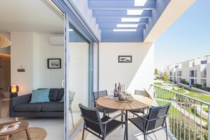 Outdoor dining - APARTMENT MAR, Casas do Forte (Cabanas de tavira)