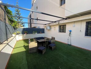 Outdoor dining - El Paraíso de Fuentebravía (El Puerto de Santa María)