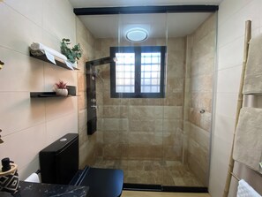 Shower, hair dryer, towels, soap - El Paraíso de Fuentebravía (El Puerto de Santa María)