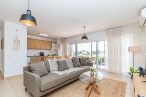 TV - APARTMENT BRIGITTE, Costa da Cabanas (Cabanas de tavira)