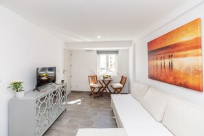 TV - STUDIO LARGO, Town Centre (Tavira)