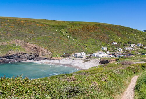 Escape to coastal bliss at this stylish family retreat of Lower Hillcott