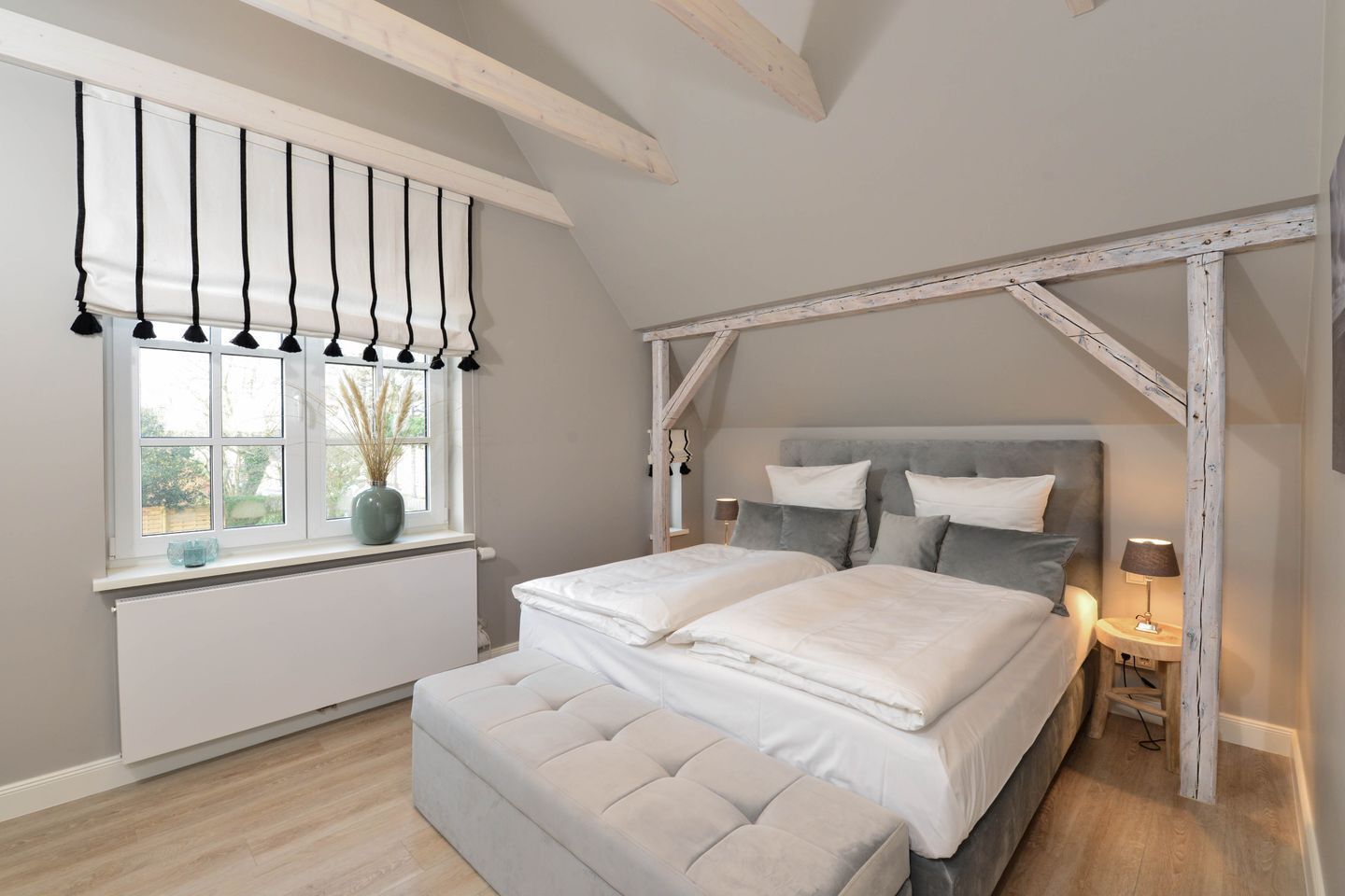 3 多间卧室、客房内保险箱、熨斗/熨衣板、WiFi