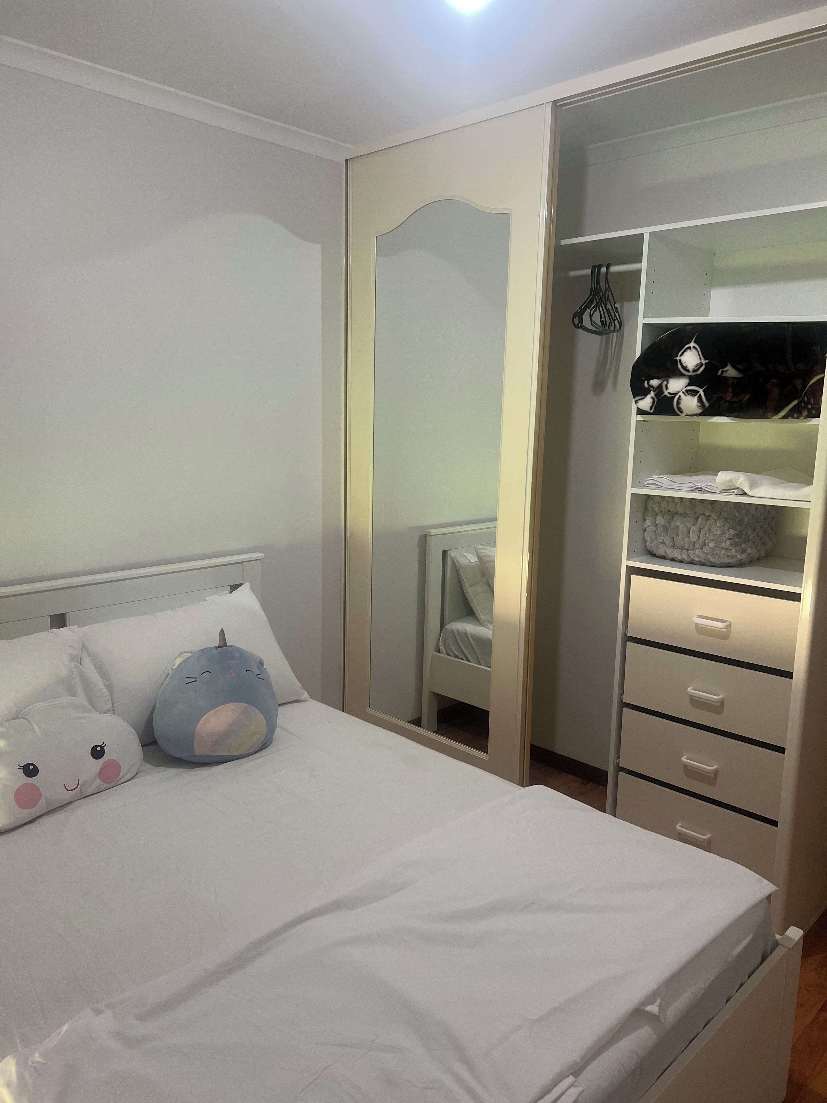 4 Schlafzimmer, Bügeleisen/Bügelbrett, WLAN, Bettwäsche