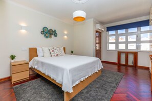 4 chambres, fer et planche à repasser, Wi-Fi gratuit