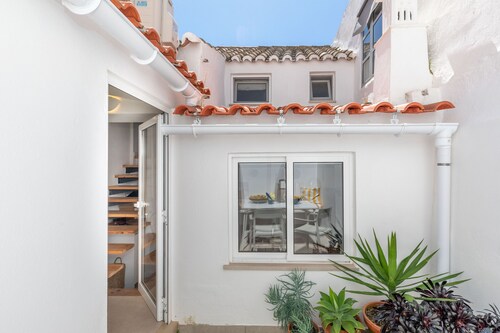 CASA AMALIA, Town Centre