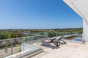 Terrace/patio - CASA BRANCA 7 BED, Fishing Village (Santa Luzia)