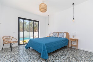 7 chambres, fer et planche à repasser, Wi-Fi gratuit, draps fournis