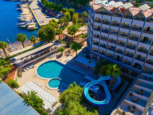 Golmar Beach& Spa Hotel