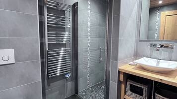 Comfort Double Room, Balcony | In-room safe, blackout drapes, iron/ironing board, free WiFi