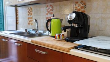 Appartement, balcon, vue ville | Cuisine privée