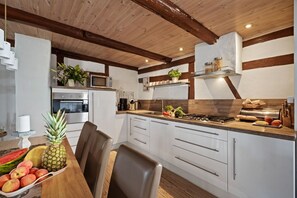 Classic House, 3 Bedrooms, Garden View | Blackout drapes, free WiFi - Landhaus Sobrigau (Kreischa)