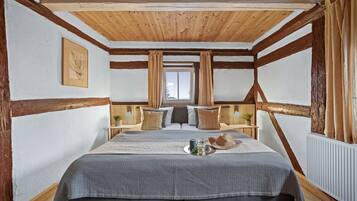 Classic-Haus, 3 Schlafzimmer, Gartenblick | Verdunkelungsvorhänge, kostenloses WLAN