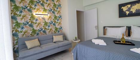 1 soverom, skrivebord, strykejern/-brett og wi-fi (inkludert)