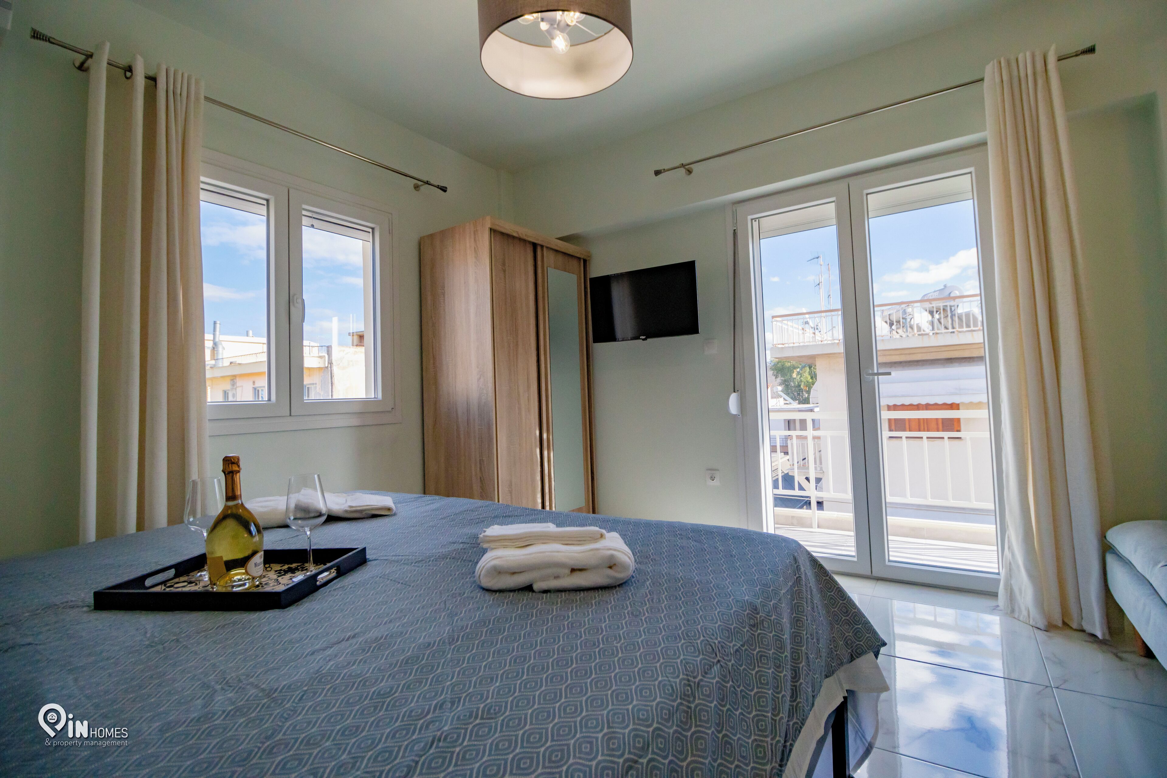1 bedroom, desk, soundproofing, iron/ironing board