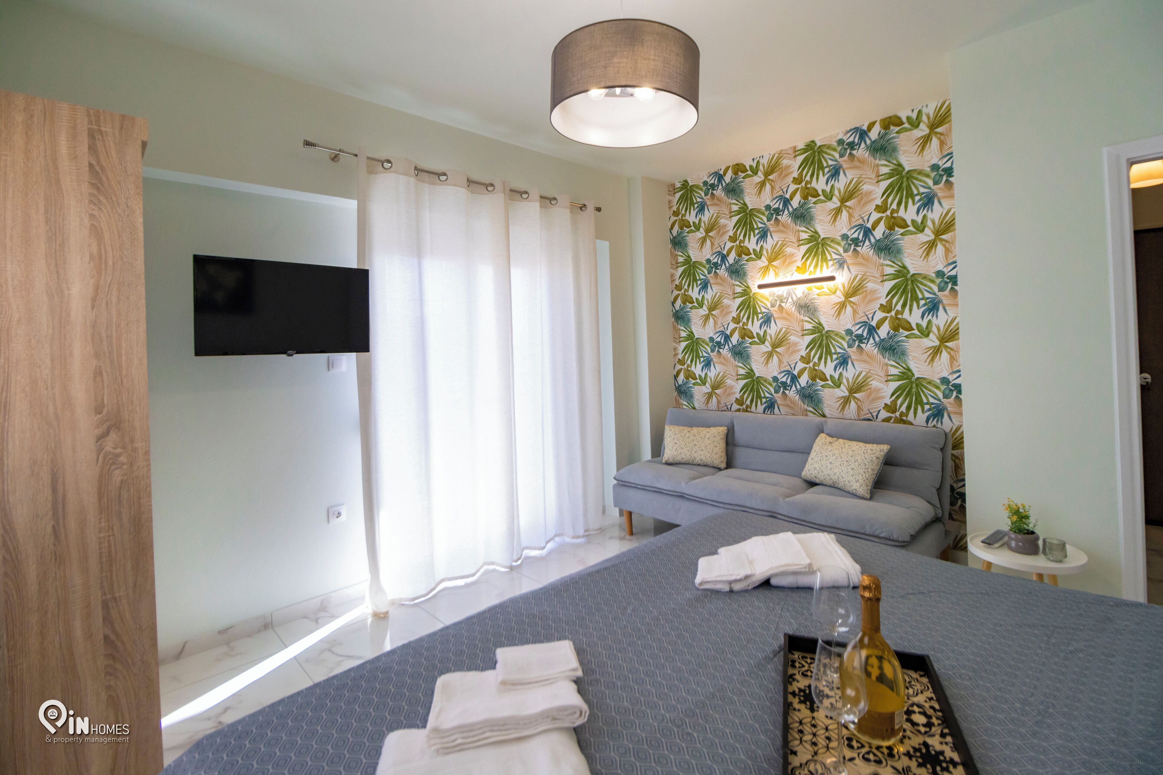 1 soverom, skrivebord, strykejern/-brett og wi-fi (inkludert)