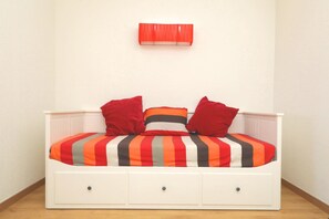 1 chambre, fer et planche à repasser, Wi-Fi gratuit