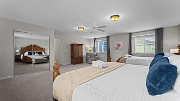 Bügeleisen/Bügelbrett, kostenloses WLAN, Bettwäsche