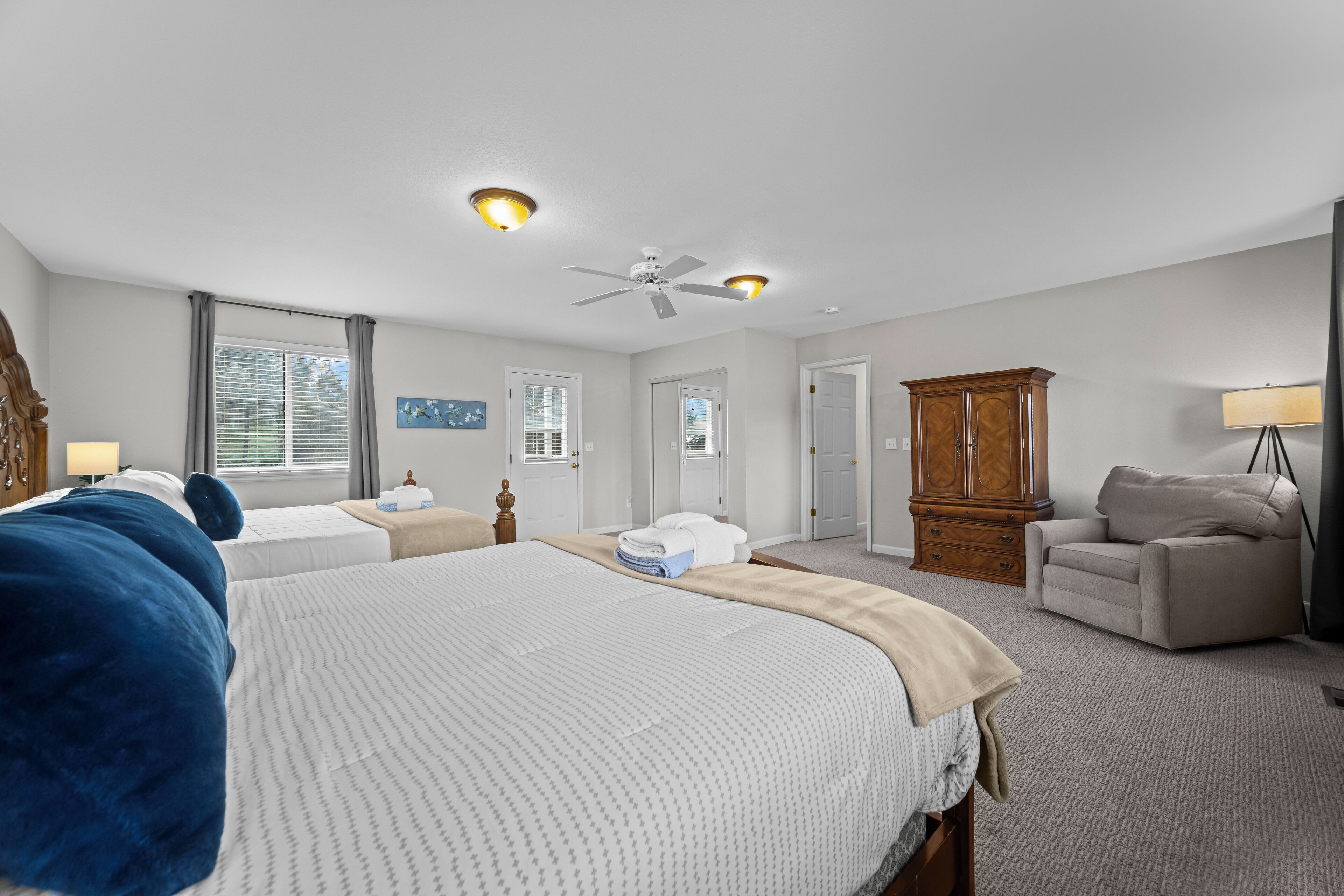 Bügeleisen/Bügelbrett, kostenloses WLAN, Bettwäsche