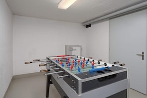 Games room - Titlis Studio Engelberg | Balcony, View & Parking (Engelberg)