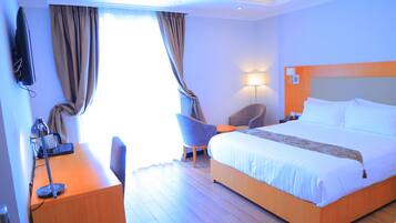 Deluxe Suite, Private Bathroom