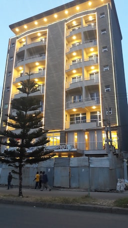 Exterior. Libanos Hotel