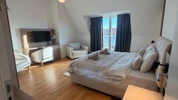 Strykjärn/strykbräda, wi-fi och sängkläder