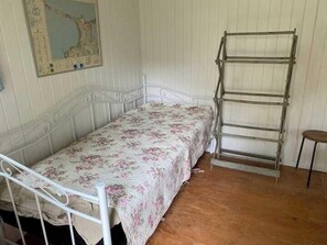 2 chambres, fer et planche à repasser, lit parapluie, Wi-Fi