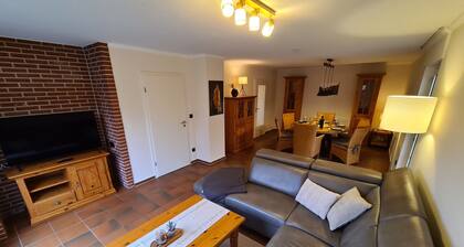 Ferienhaus Feriendomizil Seeluft in Haselünne direkt am See mit schöner Terrasse