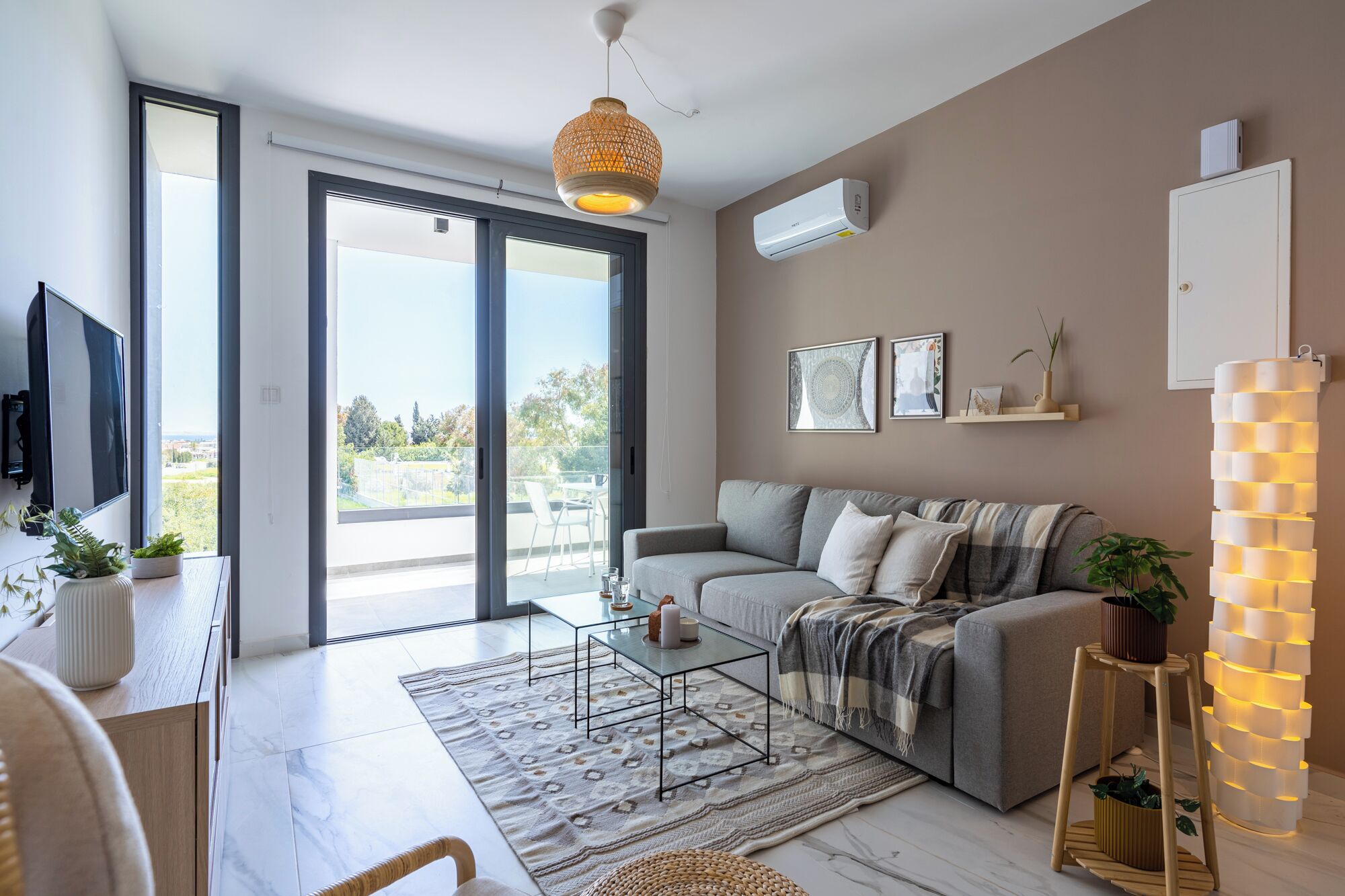 Apartment, 1 Double Bed with Sofa bed, Kitchen, City View | Living room | Smart TV, Netflix, streaming services