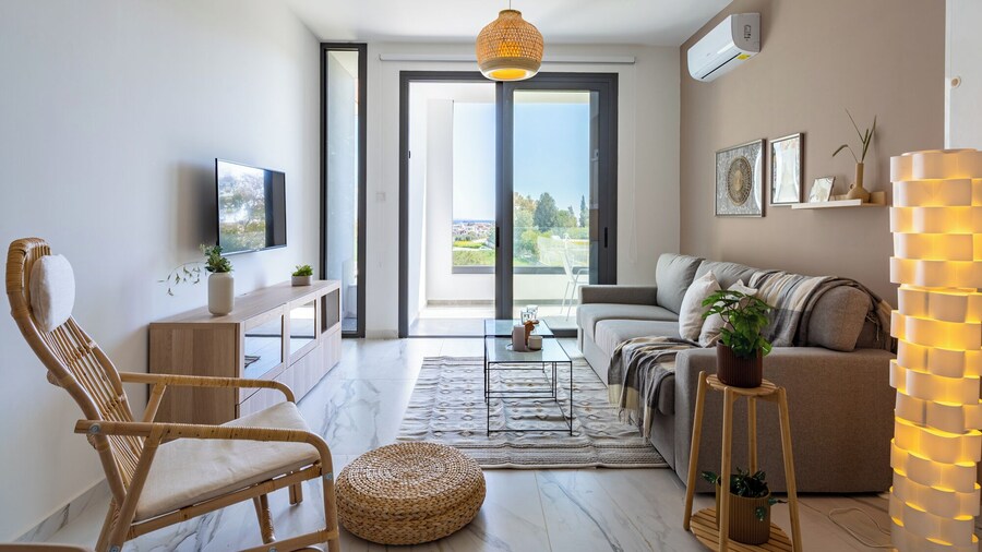 Ivory 1-BR Apt. & Balcony in Aradipou