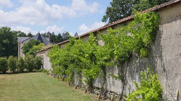 Enceinte de lâhĂ©bergement