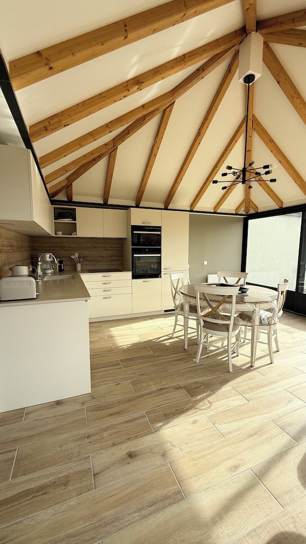 Private kitchen - "Potager 1" Large pavilion in Sologne in an exceptional setting (Vouzeron)