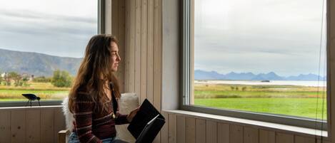 Deluxe Cottage, Patio, Partial Ocean View | Interior