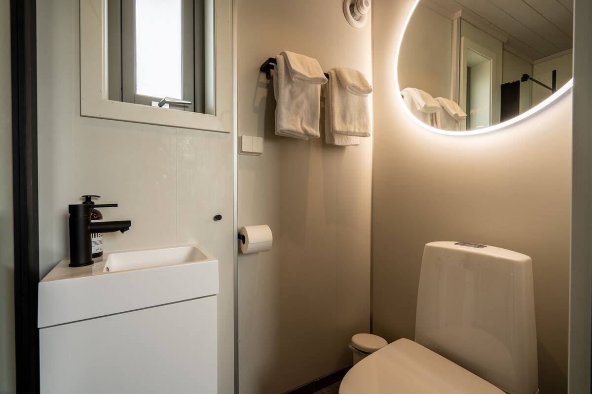 Casa de campo Deluxe, patio, vistas parciales al mar | Baño