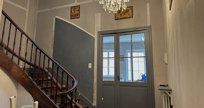 Ă quelques pas du centre de Condom, une charmante maison pour 14 personnes.