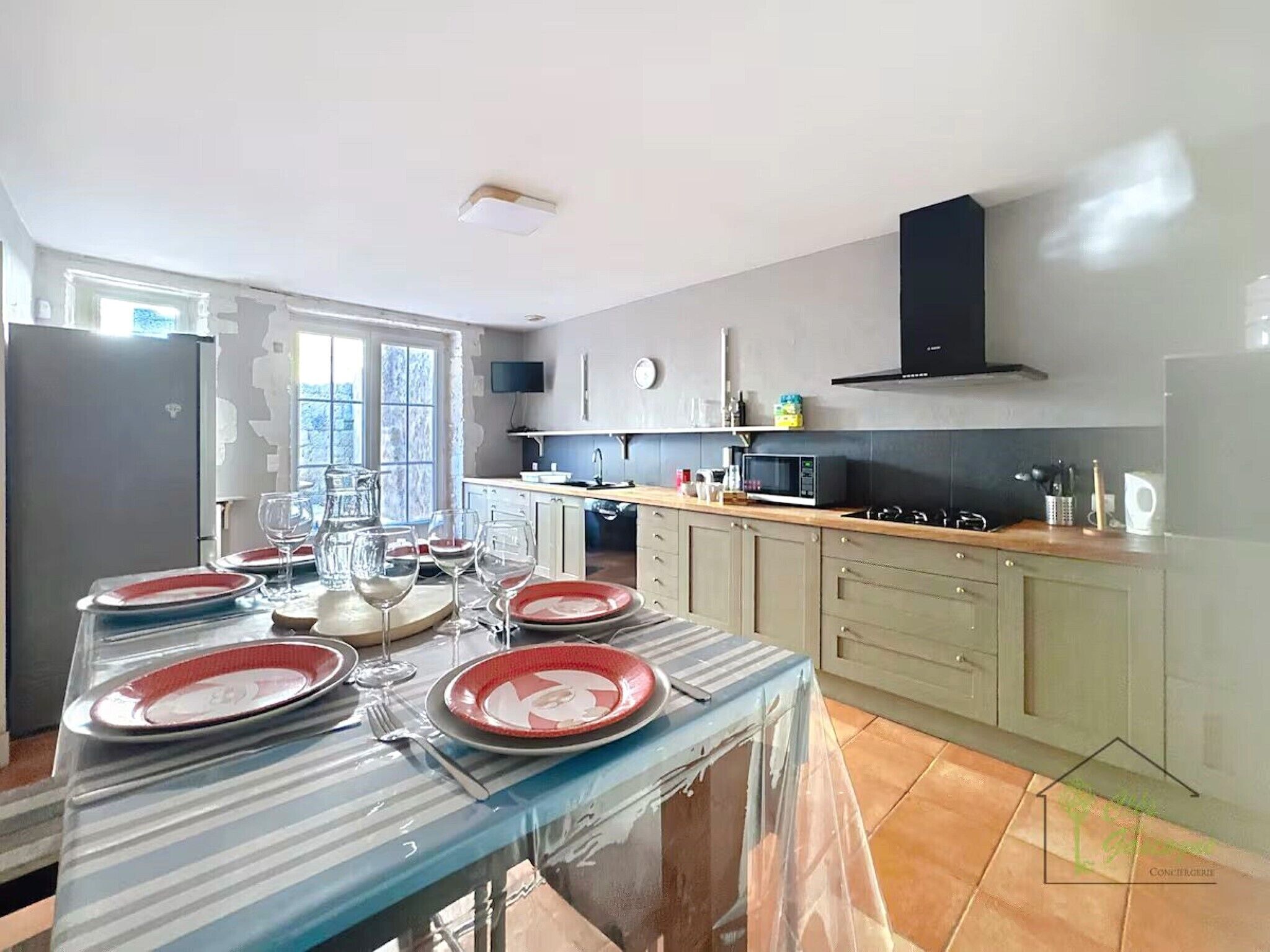 Microwave, oven, stovetop