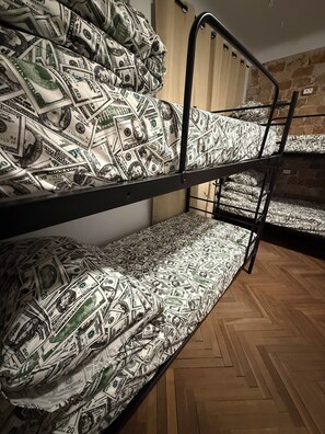 Dormitório compartilhado básico, em dormitório misto | Wi-Fi de cortesia