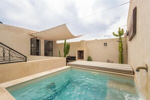 Outdoor pool - Riad Les Suites Marrakesh (Marrakech)