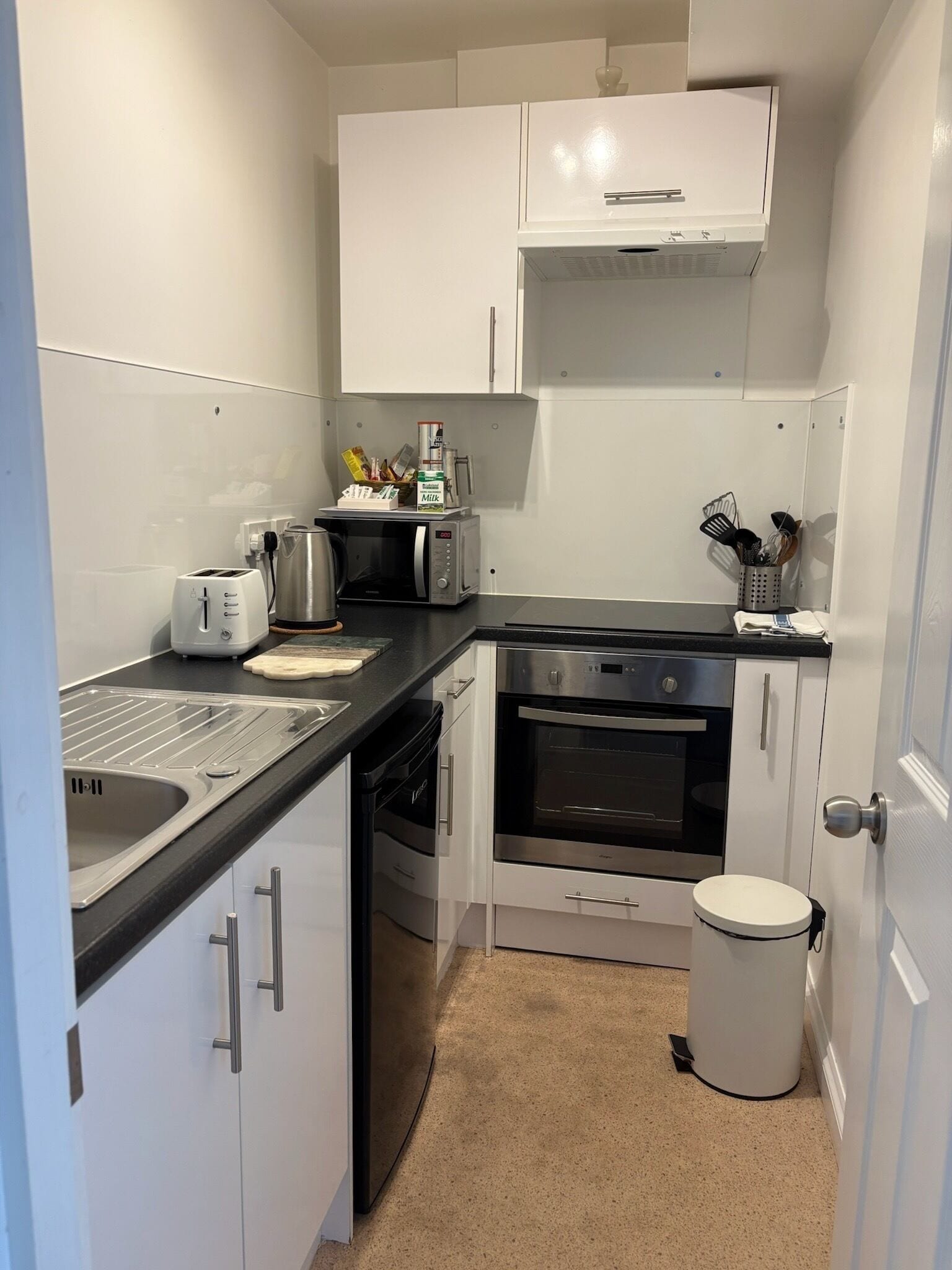 Deluxe Apartment | Private kitchen