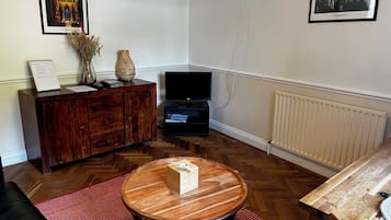 Classic Apartment | Living area